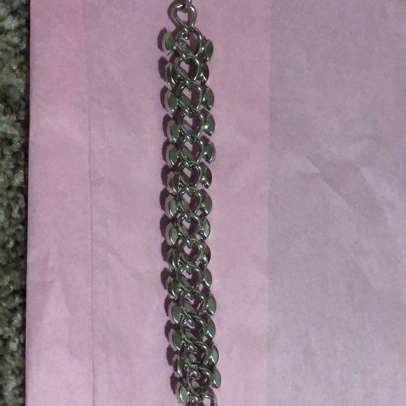 Choker Necklace - Picture 5 of 8